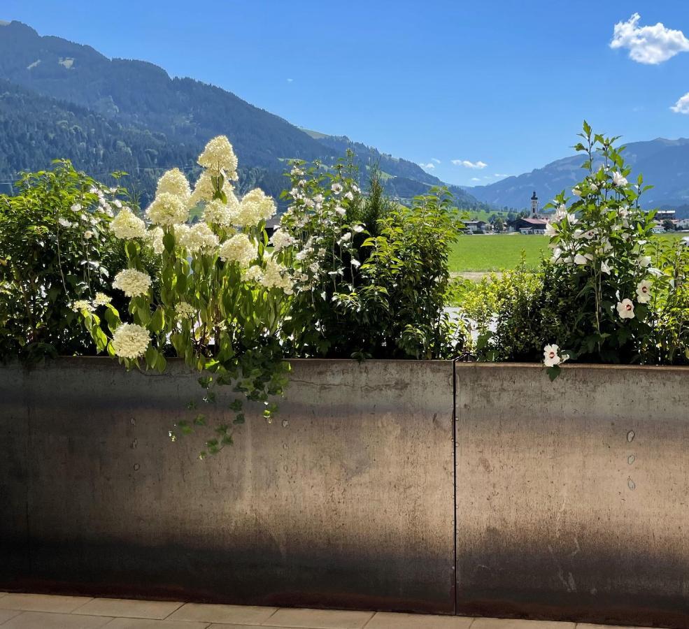 Appartement Dahoam By Tani à Oberndorf en Tyrol Extérieur photo
